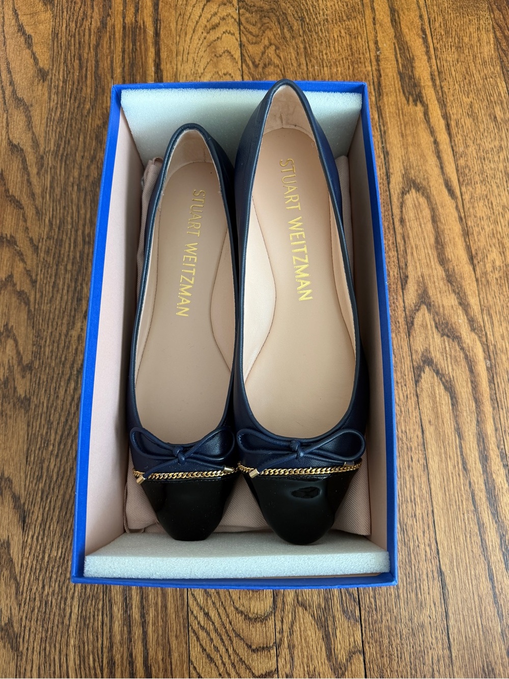 New Stuart Weitzman Leather Flats